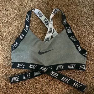Nike Grey / Gray Nike Dri Fit Indy Sports Bra size small